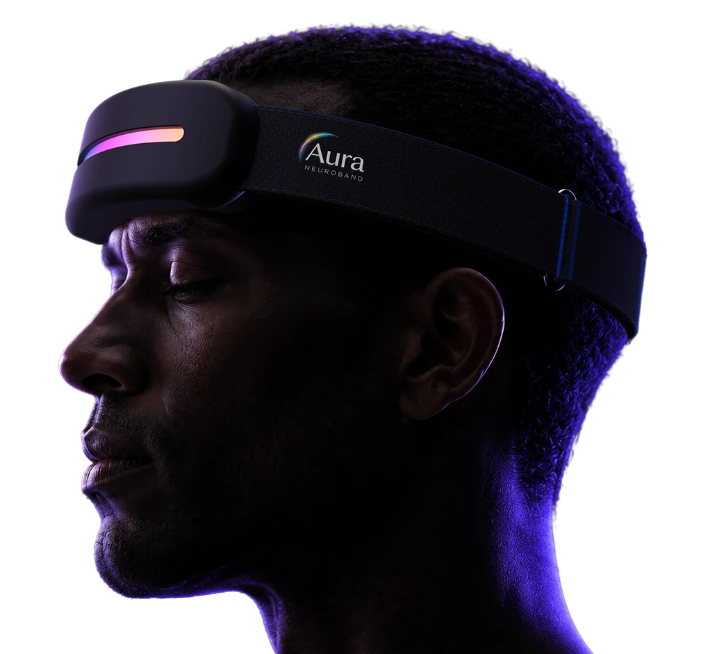 A person wearing the Aura Neuroband